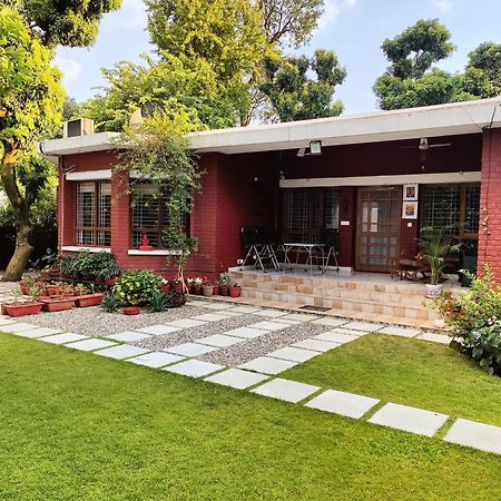 Saffronstays Doon Garden Villa - Near Doon School And Mall Road Dehradun Eksteriør bilde
