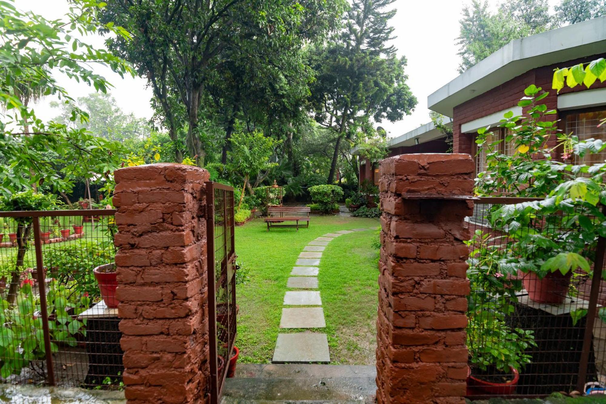Saffronstays Doon Garden Villa - Near Doon School And Mall Road Dehradun Eksteriør bilde